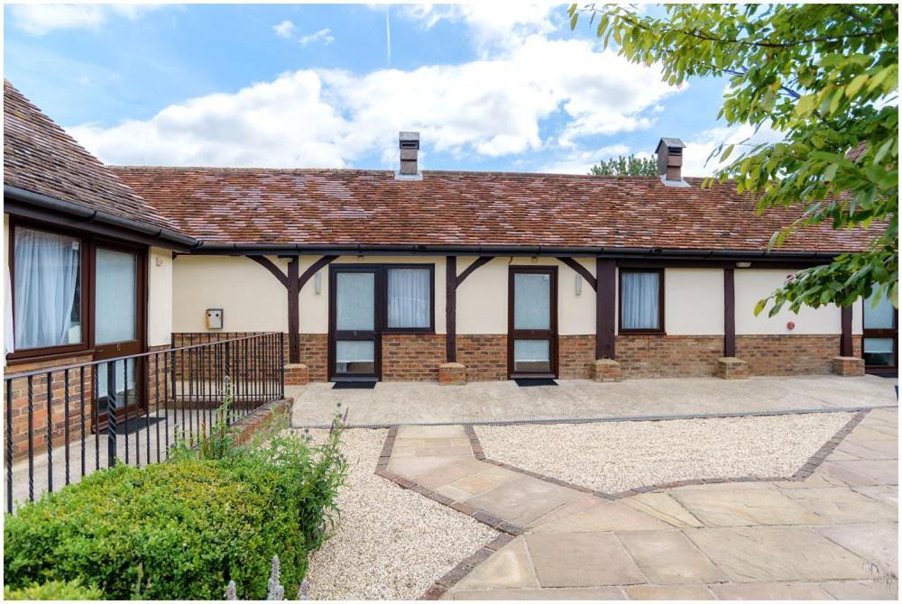 Kingfisher Barn Bed & Breakfast Abingdon-on-Thames Exterior foto